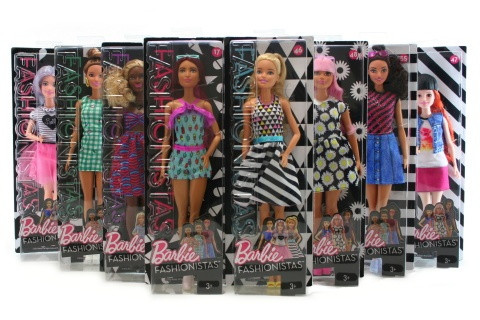 Barbie Fashionista barátnők stílusos divatbabák